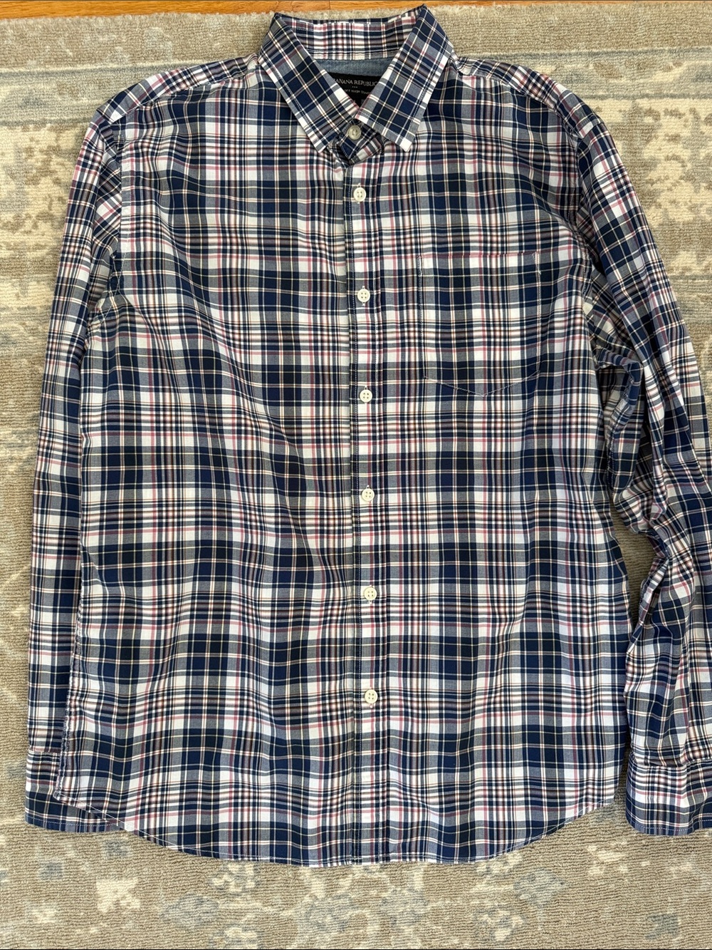 Banana Republic Men's Navy and White Plaid Button-Up Shirt